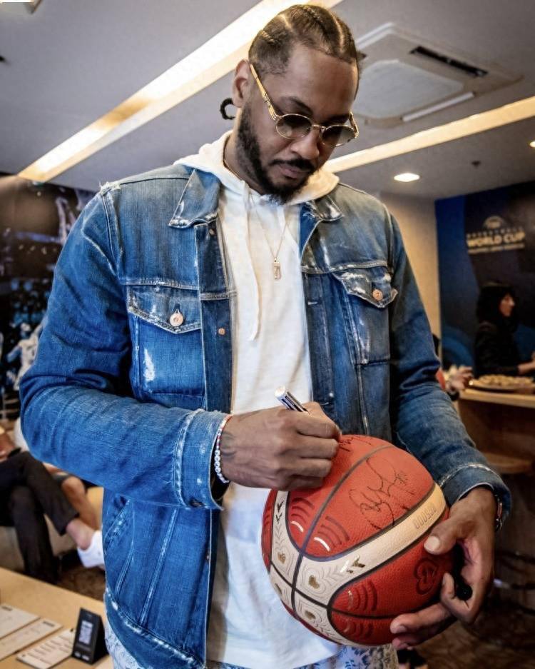 赛地聚焦——欧篮联今夜热度飙升；圣安东尼奥马刺主帅复盘；更衣室稳定；纪律约束更严格的简单介绍-开云平台福利