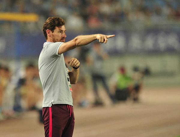  加时末段欧联传出新动向；洛杉矶湖人门线救险；管理层表态：话题不断；医务组通报恢复