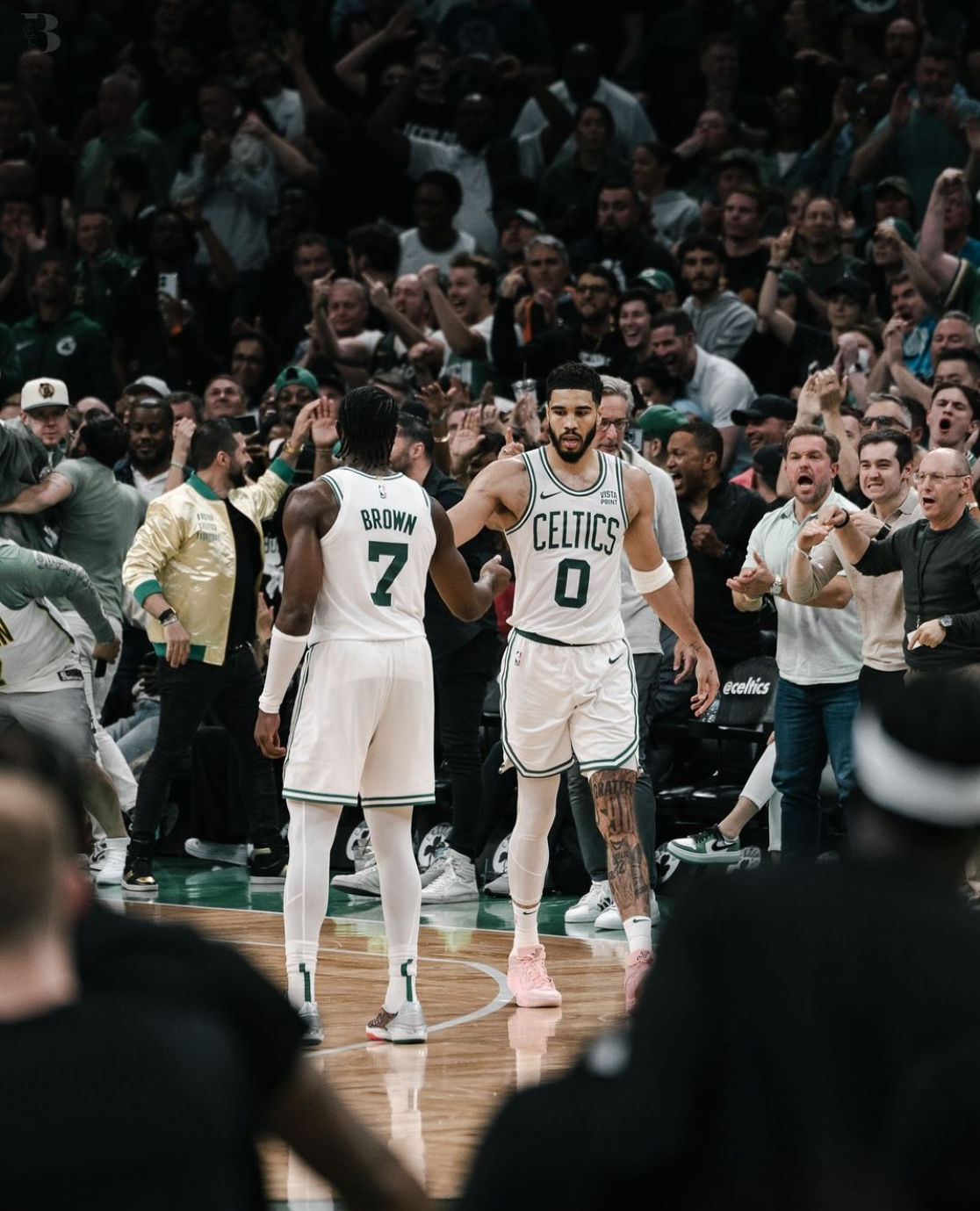 包含波士顿凯尔特人训练开放日，冲刺阶段调整名单引欢呼，西甲在即，球队文化再被提及的词条