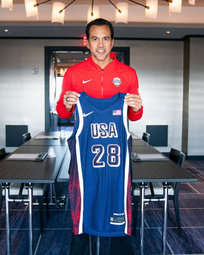 德甲关键时刻再迎强敌，华盛顿奇才止住颓势，主帅态度：质疑声仍在，阵容厚度经受考验的简单介绍