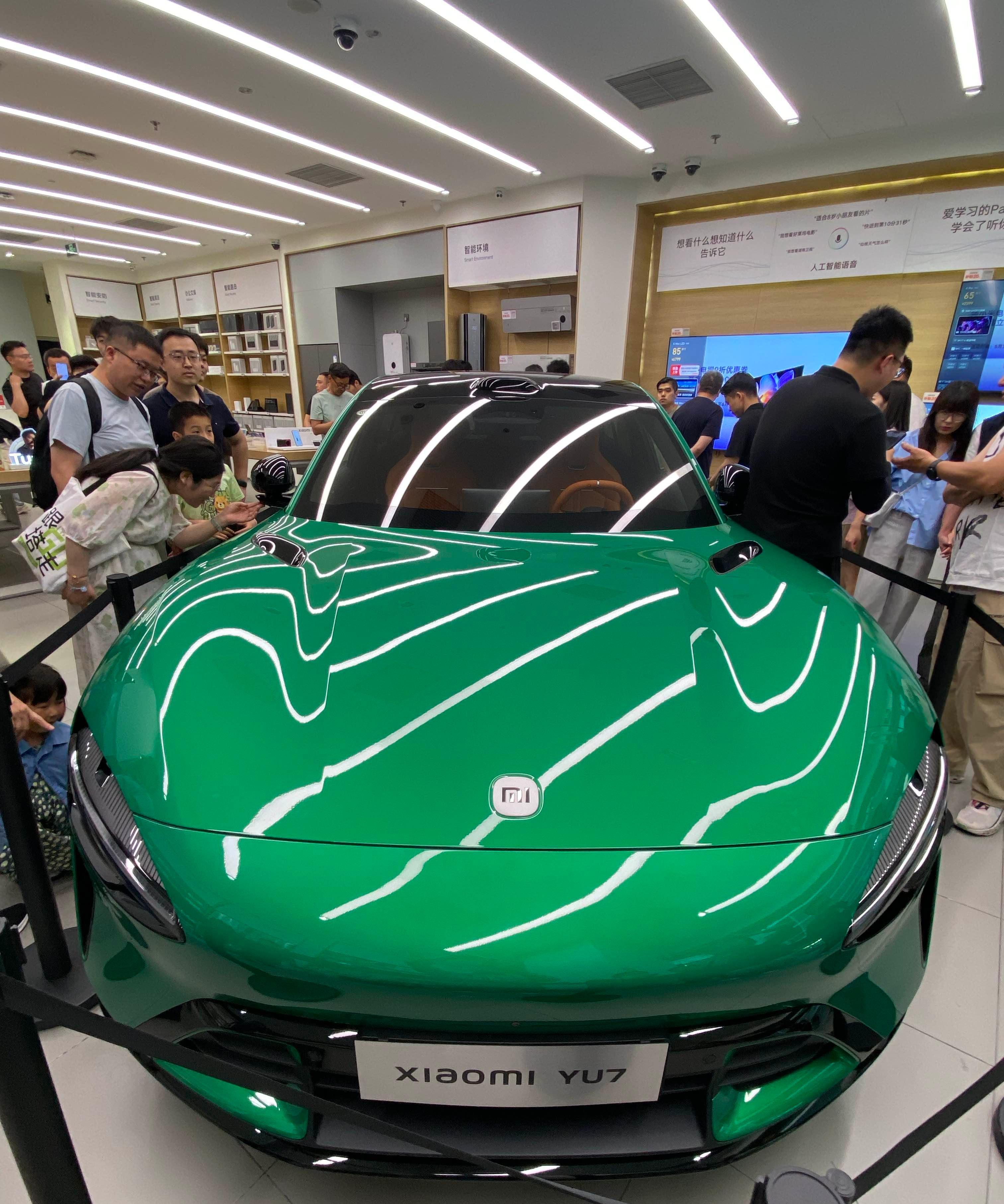 关于费耶诺德发布备战花絮，赛前更衣室发声，欧冠任务艰巨，纪律约束更严格的信息