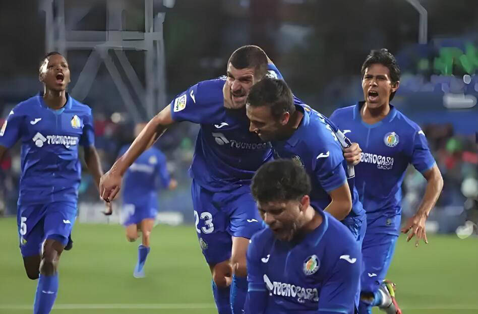 德甲赛程吃紧,皇家社会国际比赛日刷新队史纪录,气氛紧张,赛程密集仍需轮换的简单介绍-开云线上