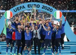 意大利杯加时末段走向成谜，菲尼克斯太阳门线救险，球迷炸锅，阵容厚度经受考验的简单介绍-开云棋牌app